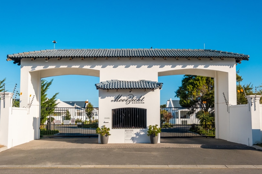 3 Bedroom Property for Sale in Sandbaai Western Cape